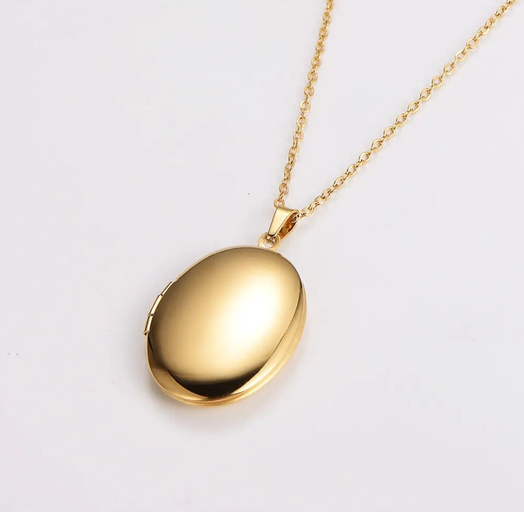 Photo Locket Pendant Necklace