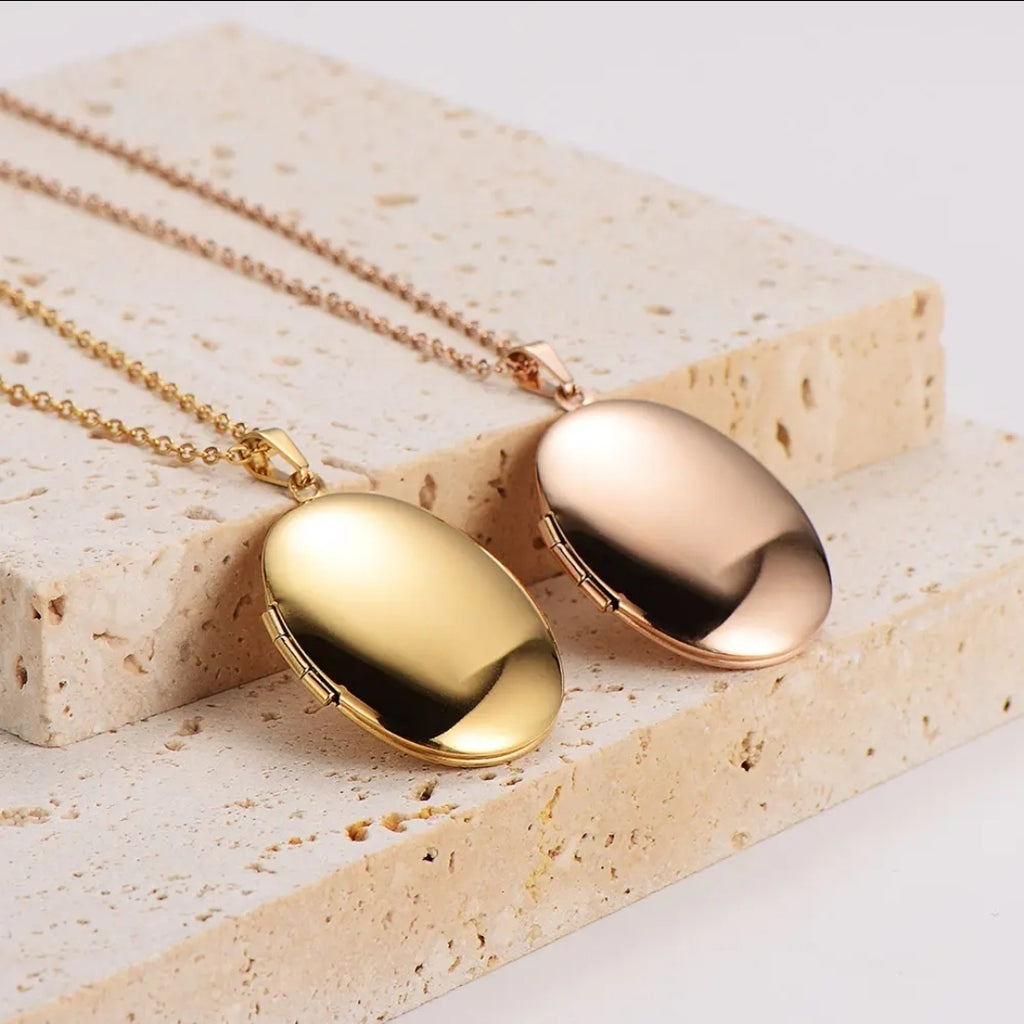 Photo Locket Pendant Necklace