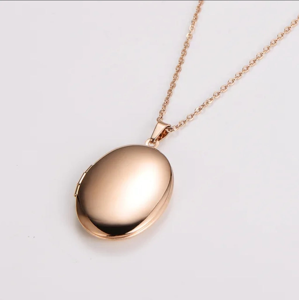 Photo Locket Pendant Necklace