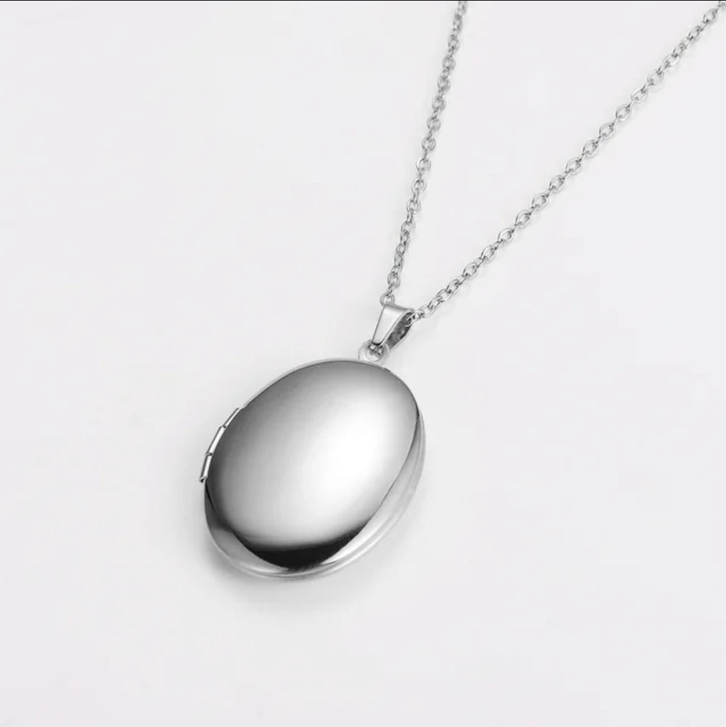 Photo Locket Pendant Necklace
